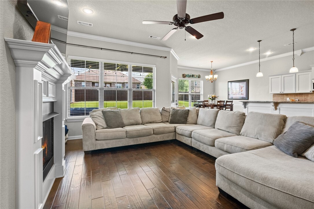 Property Photo: 1511 Aniston Road AR 72719