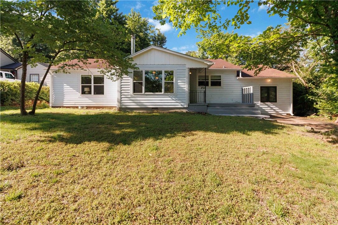 Property Photo:  805 E Jackson Drive  AR 72701 