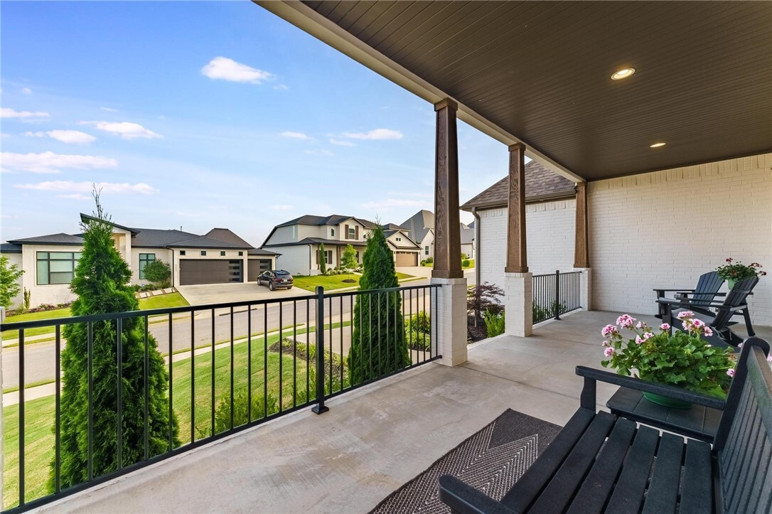 Property Photo: 8003 W Claverton Street AR 72758