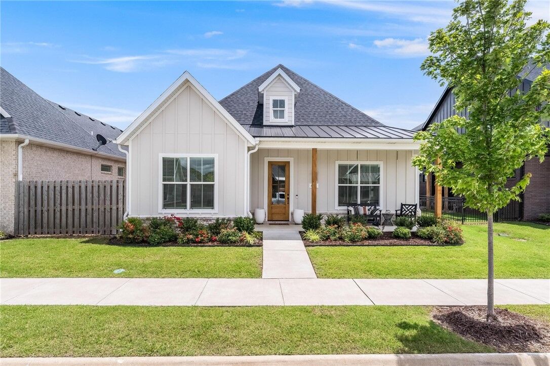 Property Photo:  6741 Garden Trail Avenue  AR 72762 