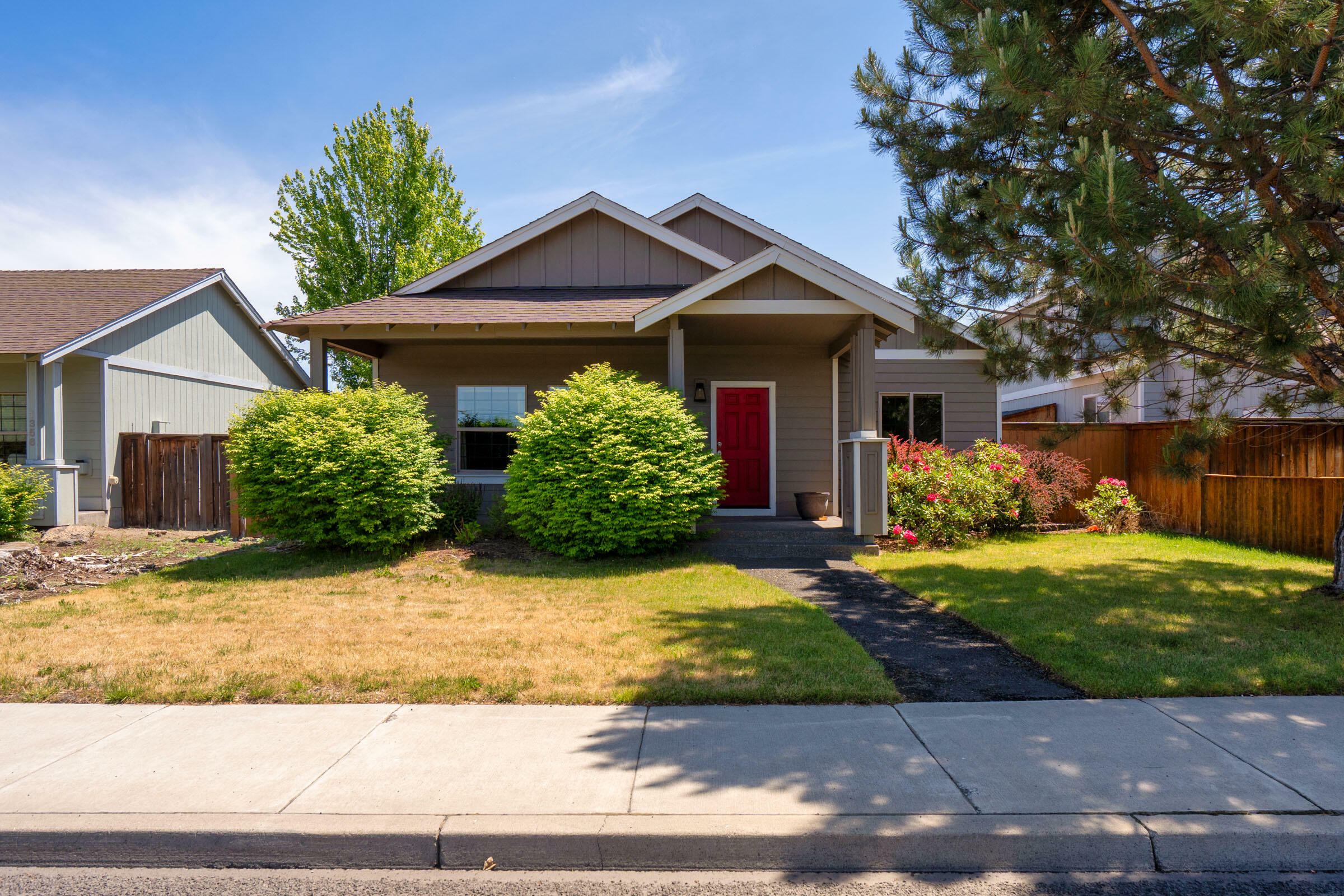 Property Photo: 1340 NW 19th Street OR 97756