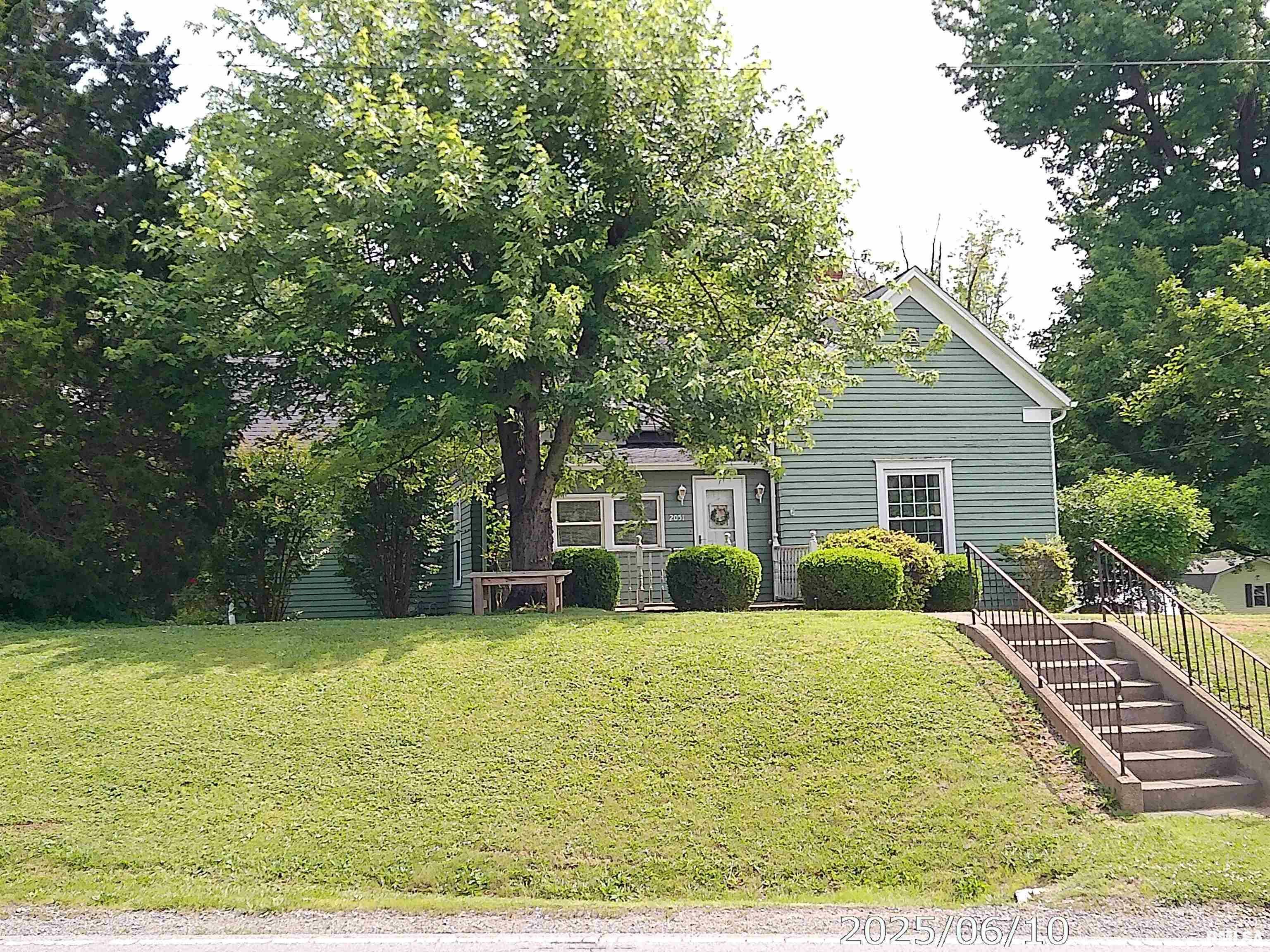 Property Photo: 2051 State Street IL 62930