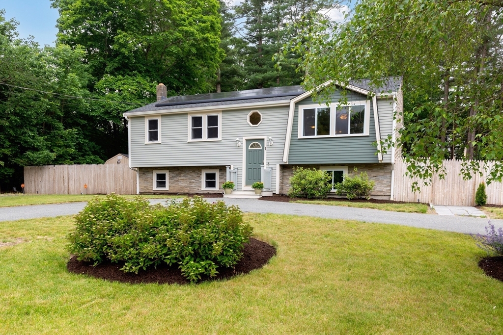 Property Photo: 1 Lakenham Dr MA 02330