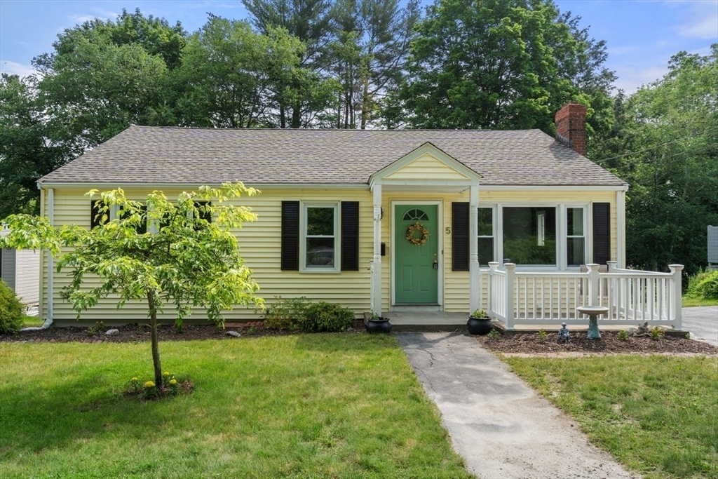 Property Photo: 5 Esper Ave MA 01602
