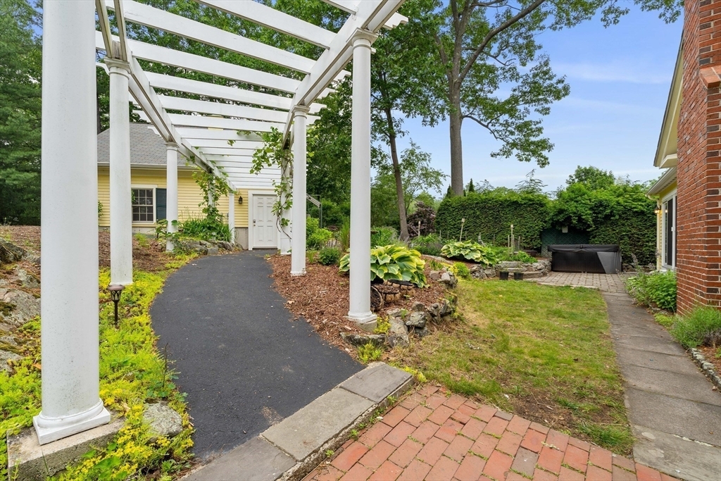 Property Photo:  16 Rockland Rd  MA 01923 