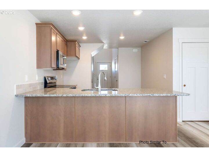 Property Photo: 825 Tinley St OR 97875