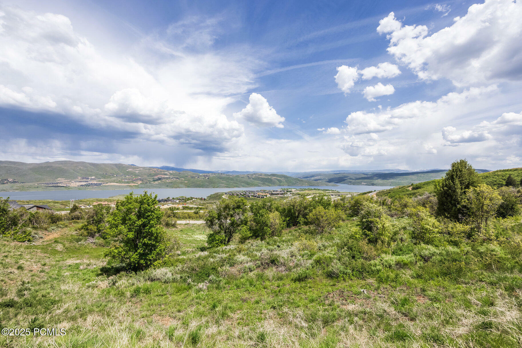 Property Photo: 2439 W Sonder Way UT 84060