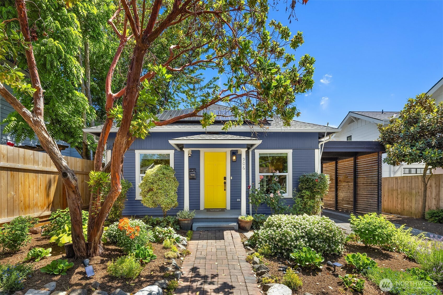 Property Photo: 906 24th Avenue S WA 98144