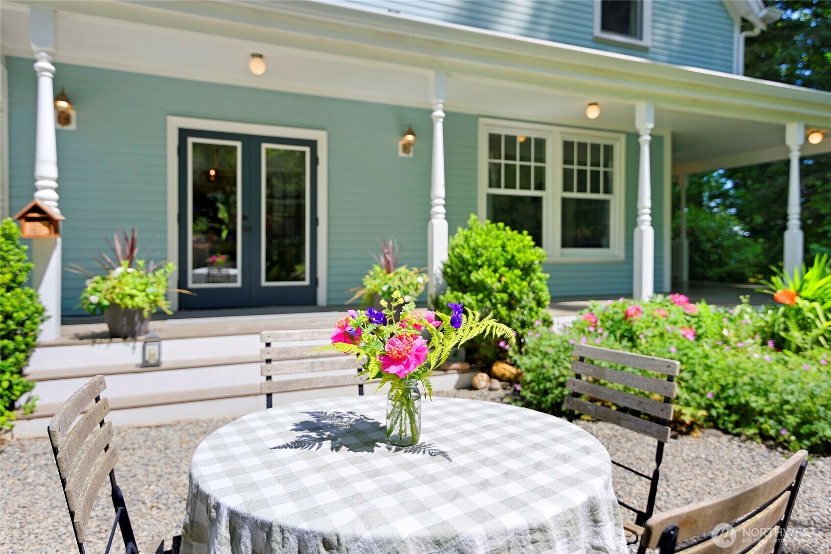 Property Photo: 5940 Rose Loop NE WA 98110