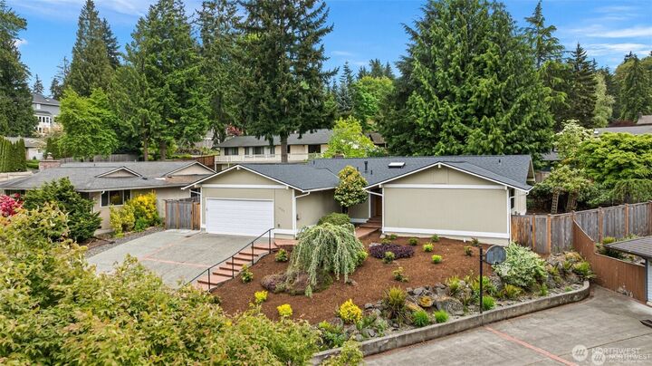 14725 SE 45th Court  Bellevue WA 98006 photo