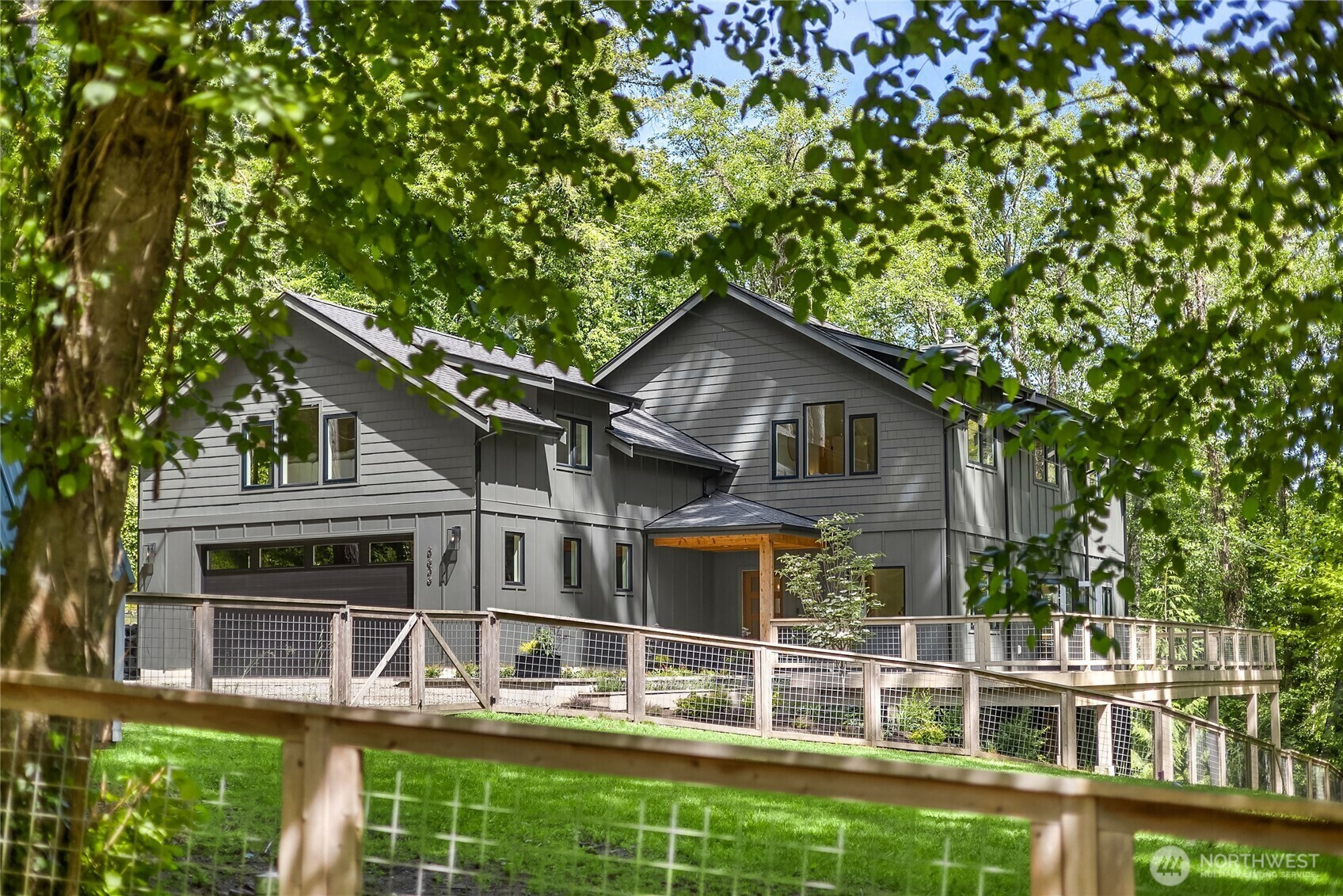 Property Photo: 8636 NE Belle Hill Lane WA 98110