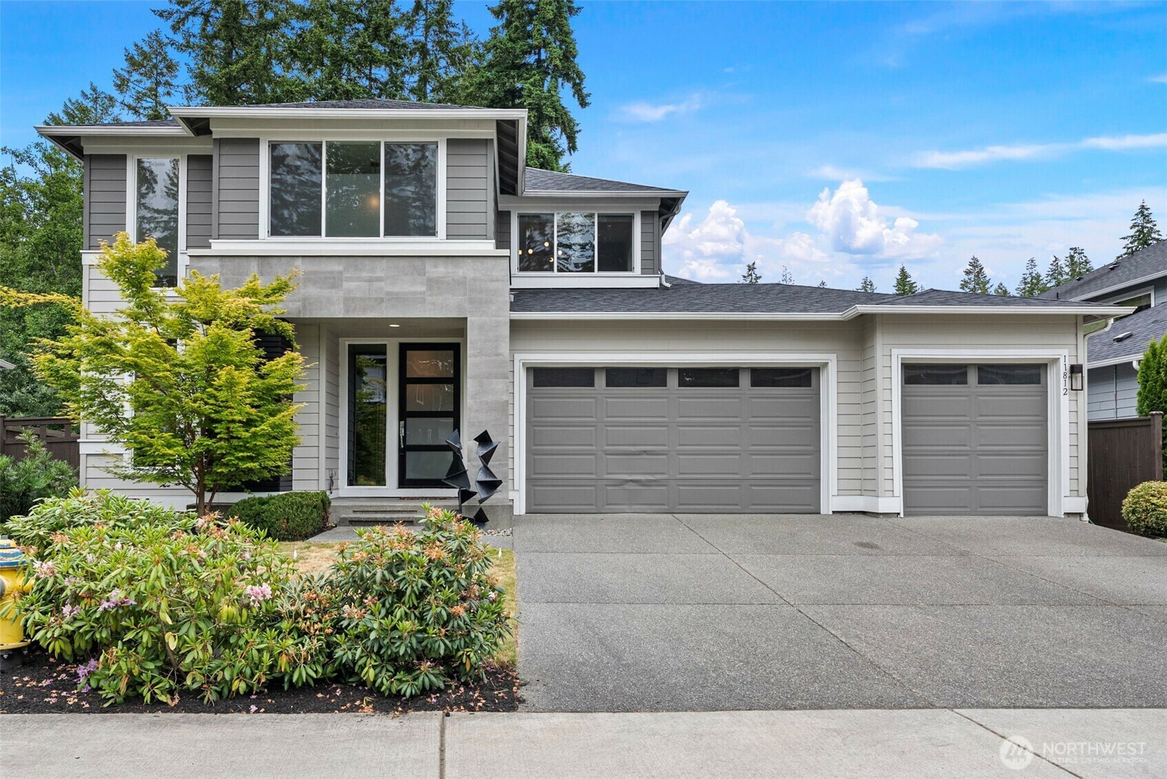 Property Photo: 11812 Arrowhead Drive WA 98332