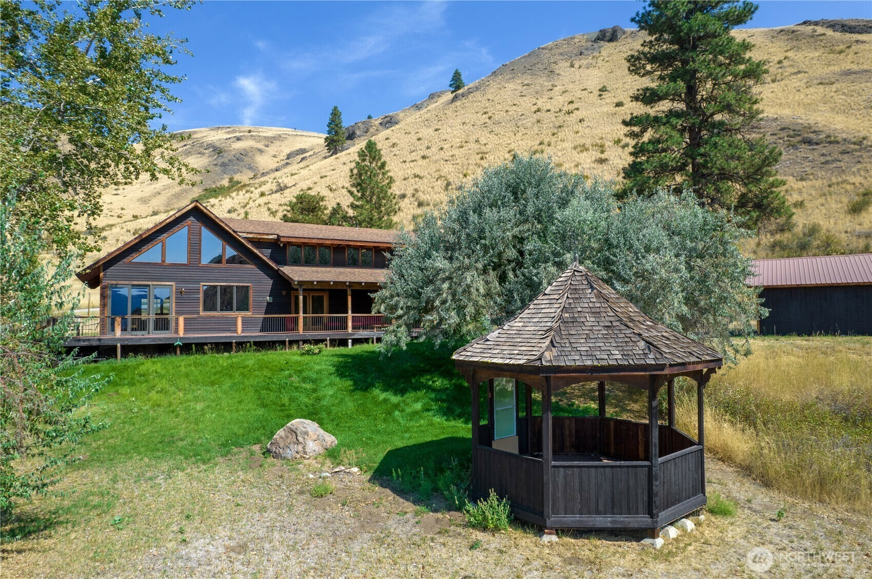 Property Photo: 50 Sage Canyon Dr WA 98862