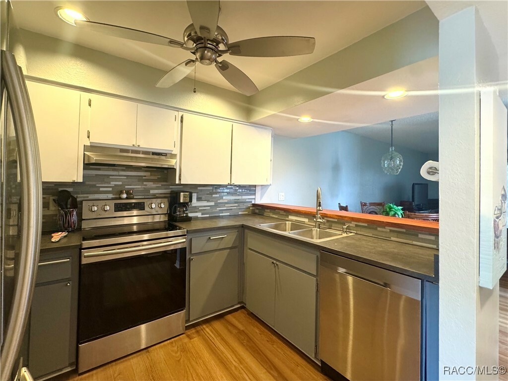 Property Photo: 1246 Cypress Cove Court FL 34450