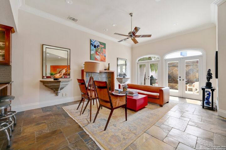 Property Photo:  39 S Rue Charles 39  TX 78217 