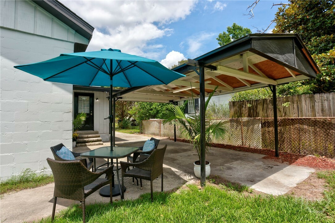 Property Photo: 1915 Hawthorne Street GA 31404