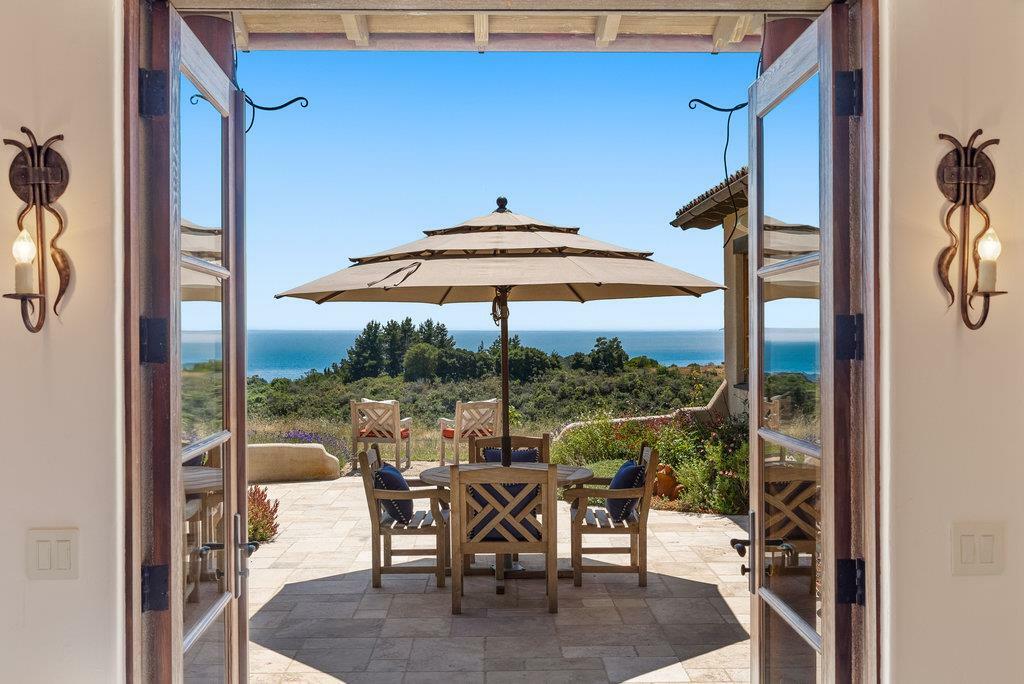 Property Photo: 423 Ventana Way CA 95003