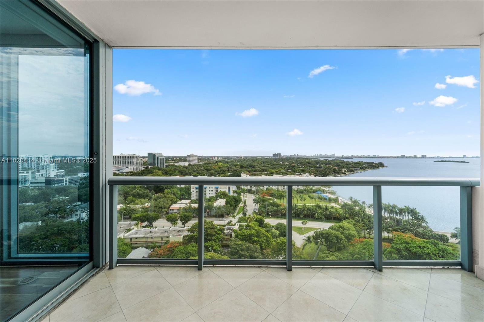 Property Photo: 601 NE 36th St 1504 FL 33137