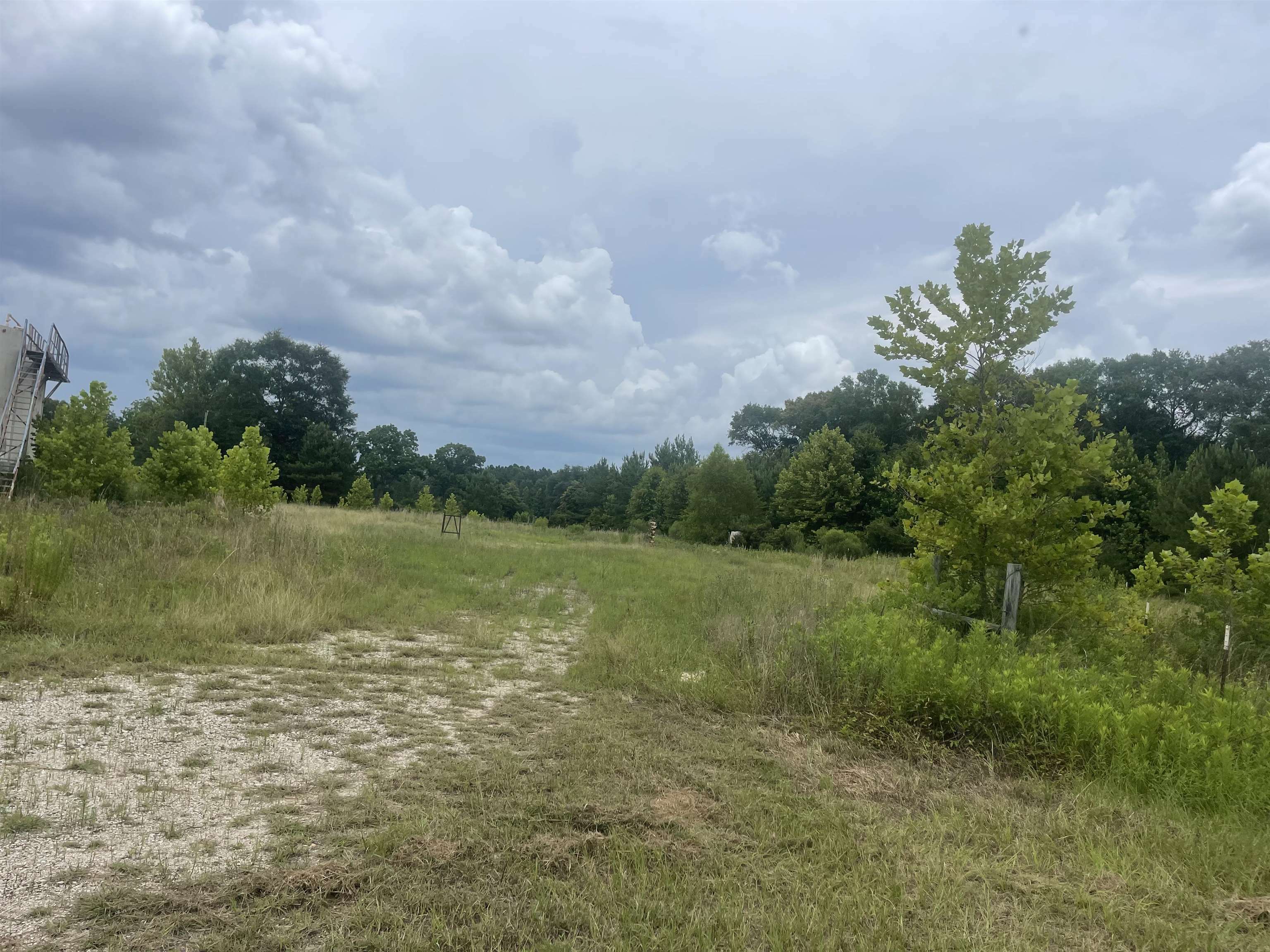 Property Photo: 02 Cr 4595 TX 77616