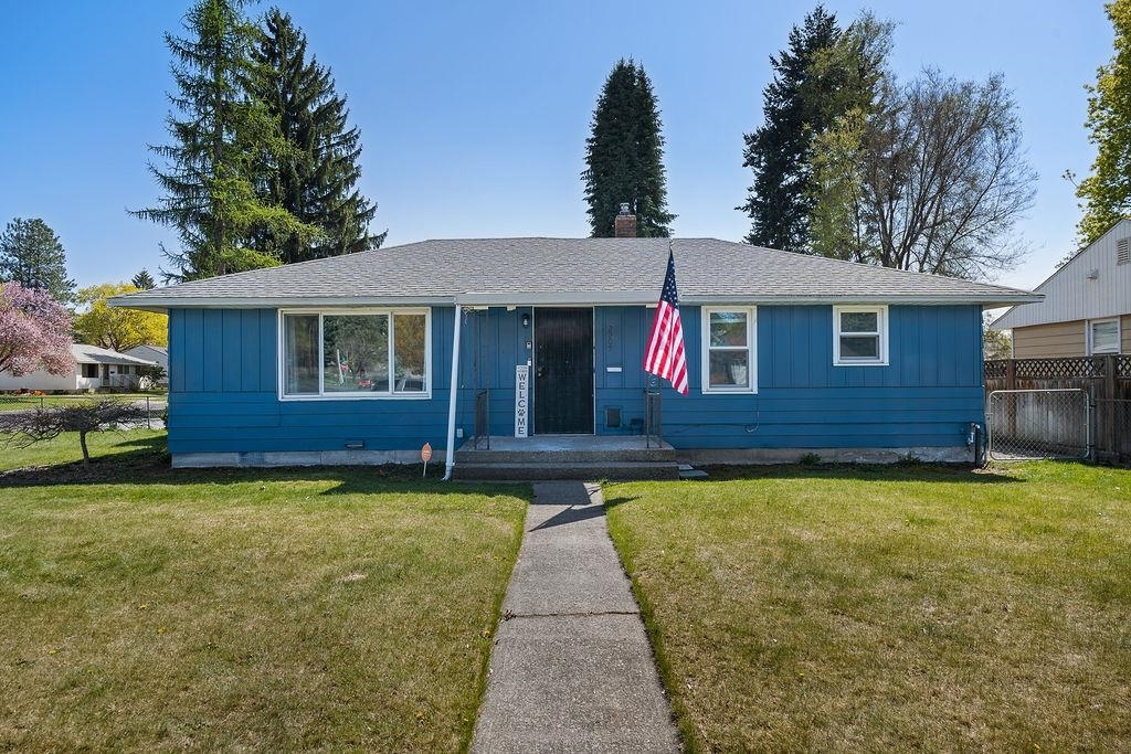 Property Photo: 2205 W Decatur St WA 99205