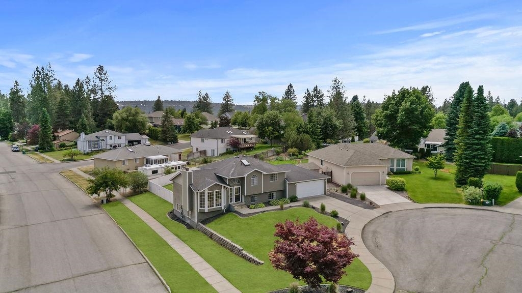 Property Photo:  8805 N Greenwood St  WA 99208 