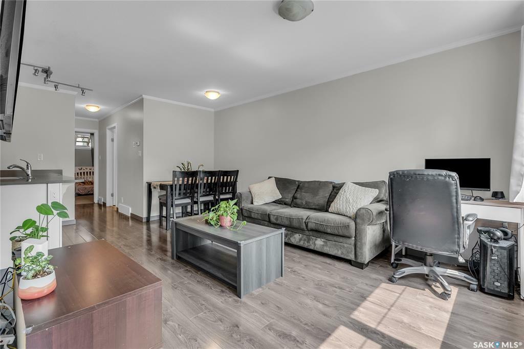 Property Photo: 522 Cornish Road 322 SK S7T 0Z4