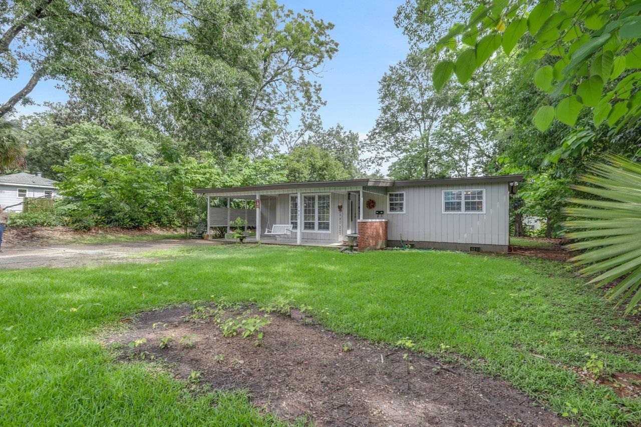 Property Photo: 1821 Jackson Bluff Road FL 32304