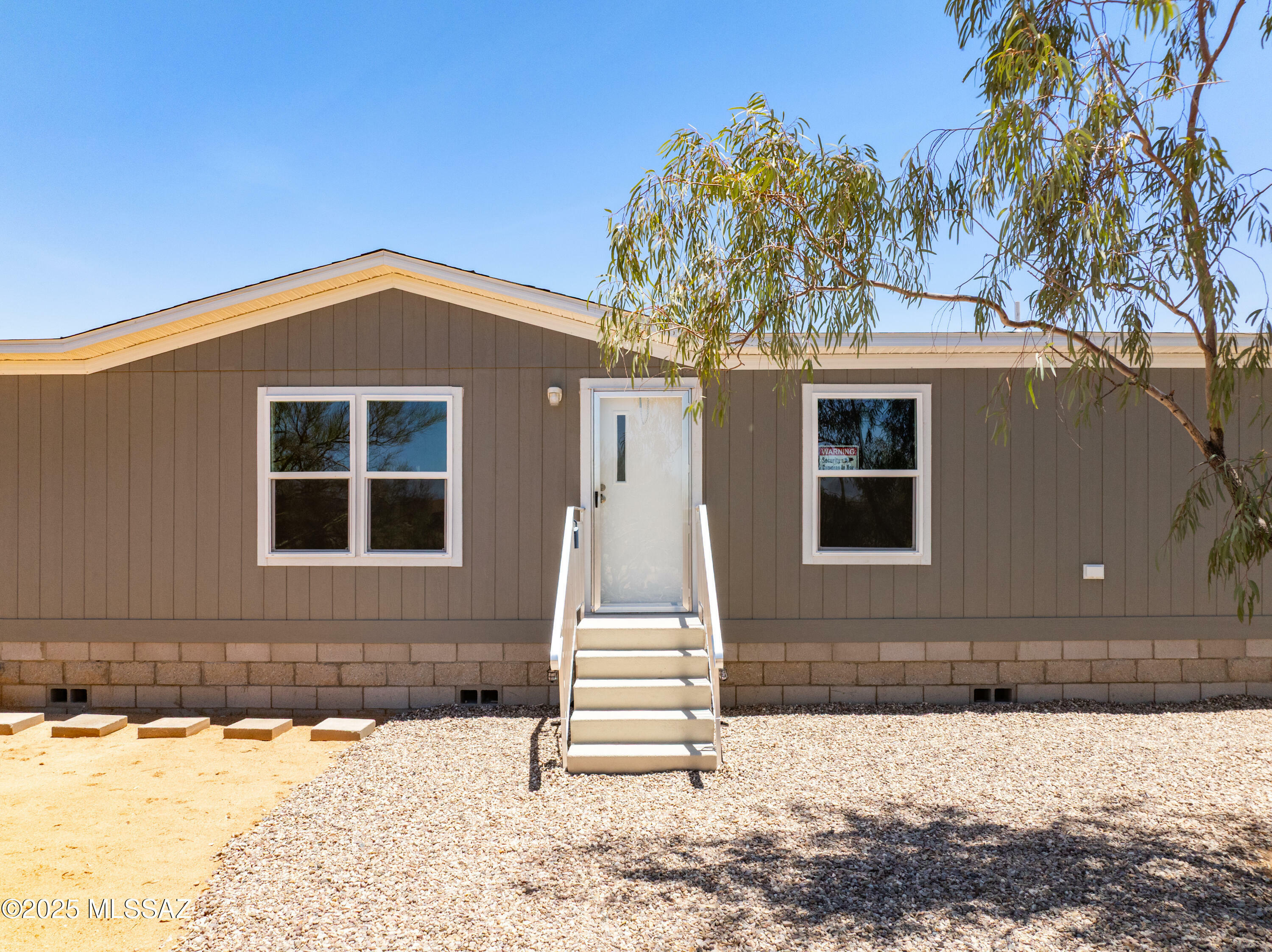 Property Photo: 10965 S Kettering Street AZ 85736