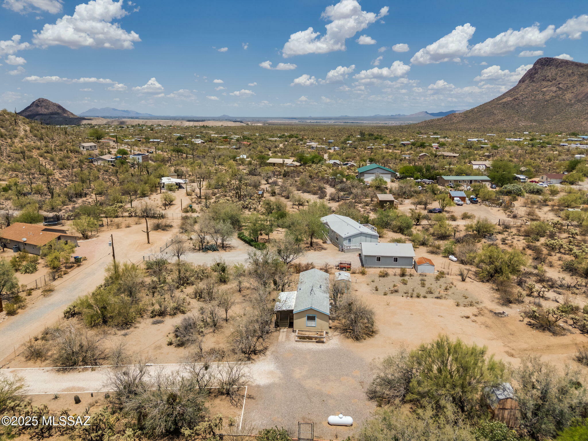 Property Photo: 6610 N Dimitri Lane AZ 85743