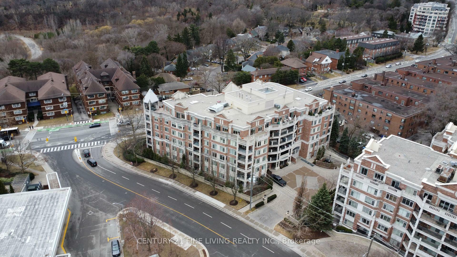Property Photo: 10 Old Mill Trail E ON M8X 2Y9