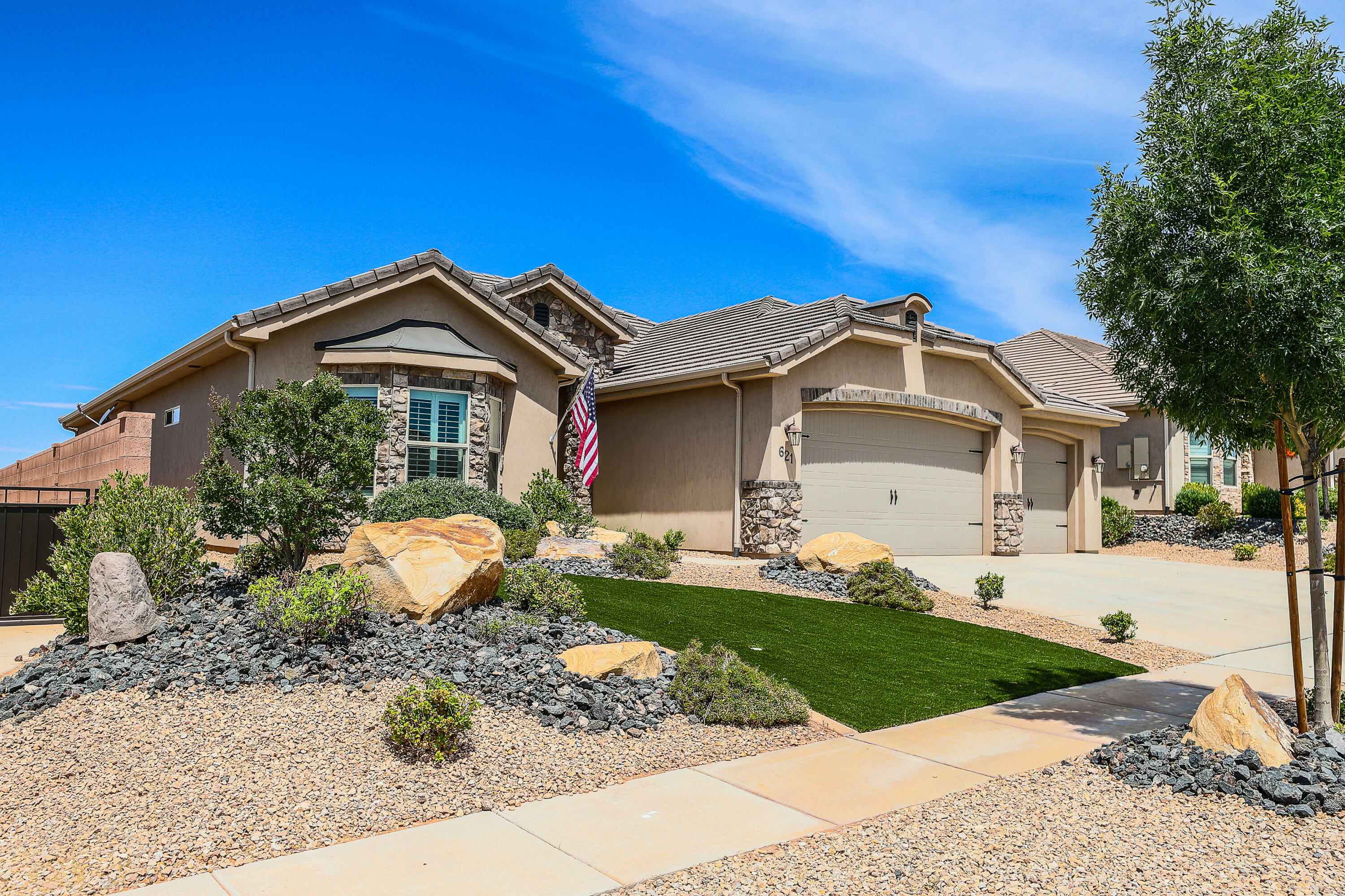 621 N Sage Hen Dr  Washington UT 84780 photo