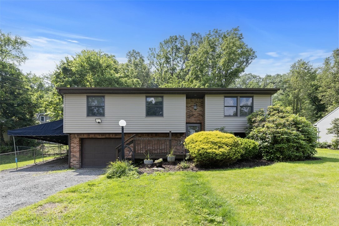 Property Photo: 3863 Grist Mill Ln PA 15668