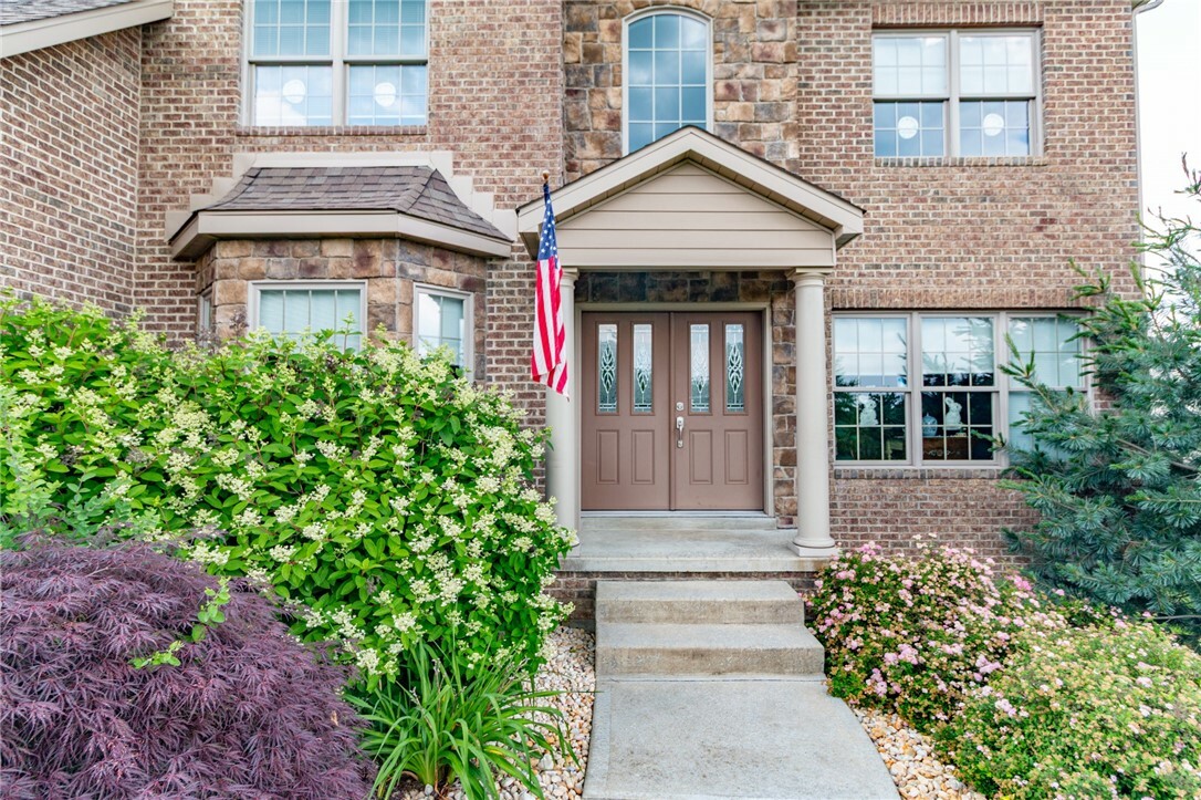Property Photo: 1010 Country Club Rd PA 15644