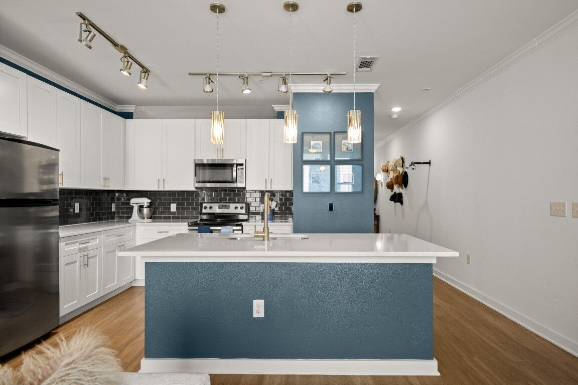 Property Photo: 1900 Barton Springs Road 3038 TX 78704