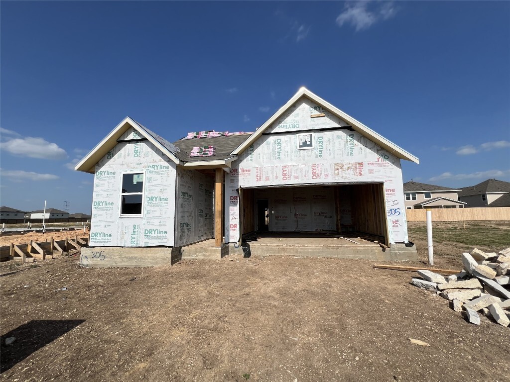 Property Photo: 305 Willow Heights Drive TX 78634