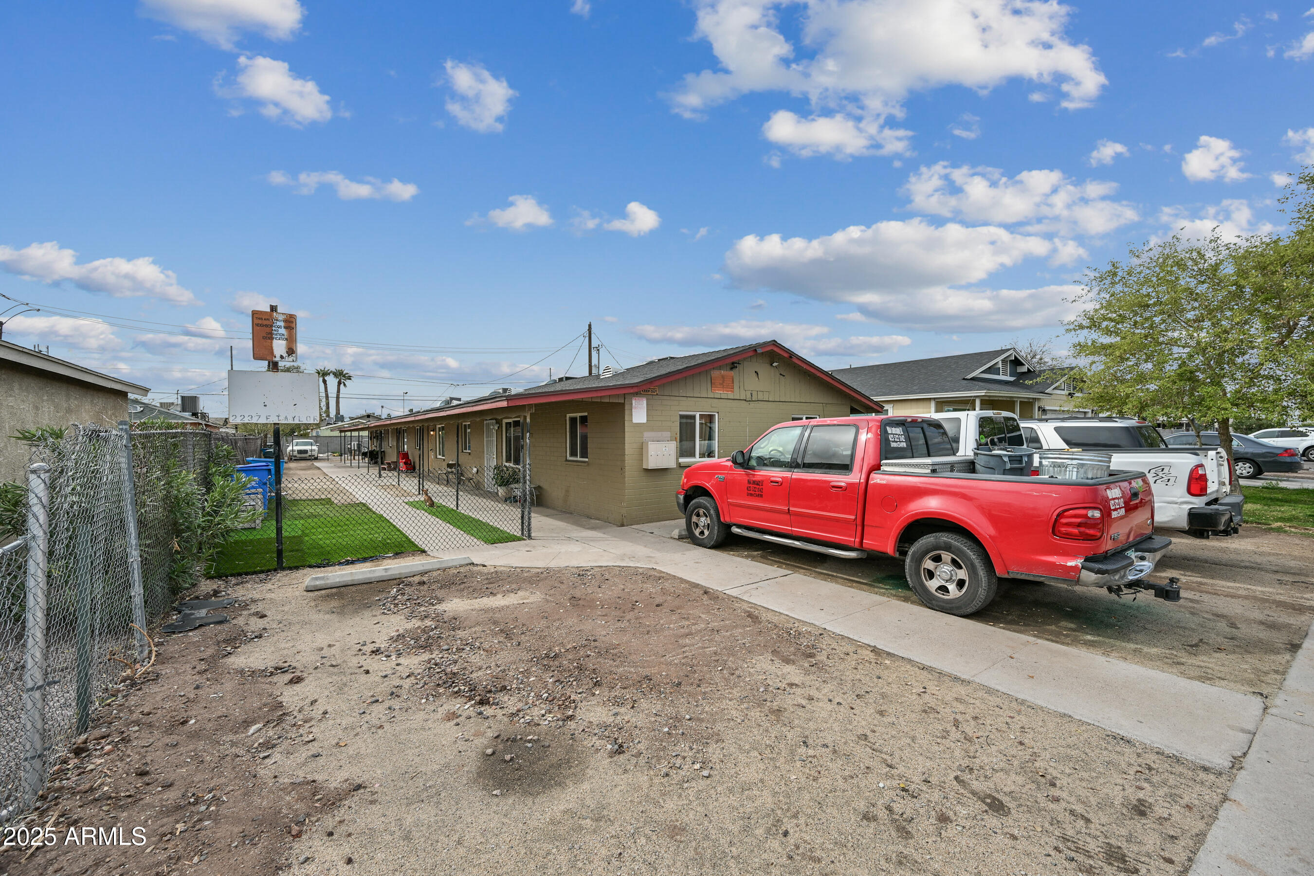 Property Photo:  2237 E Taylor Street  AZ 85006 
