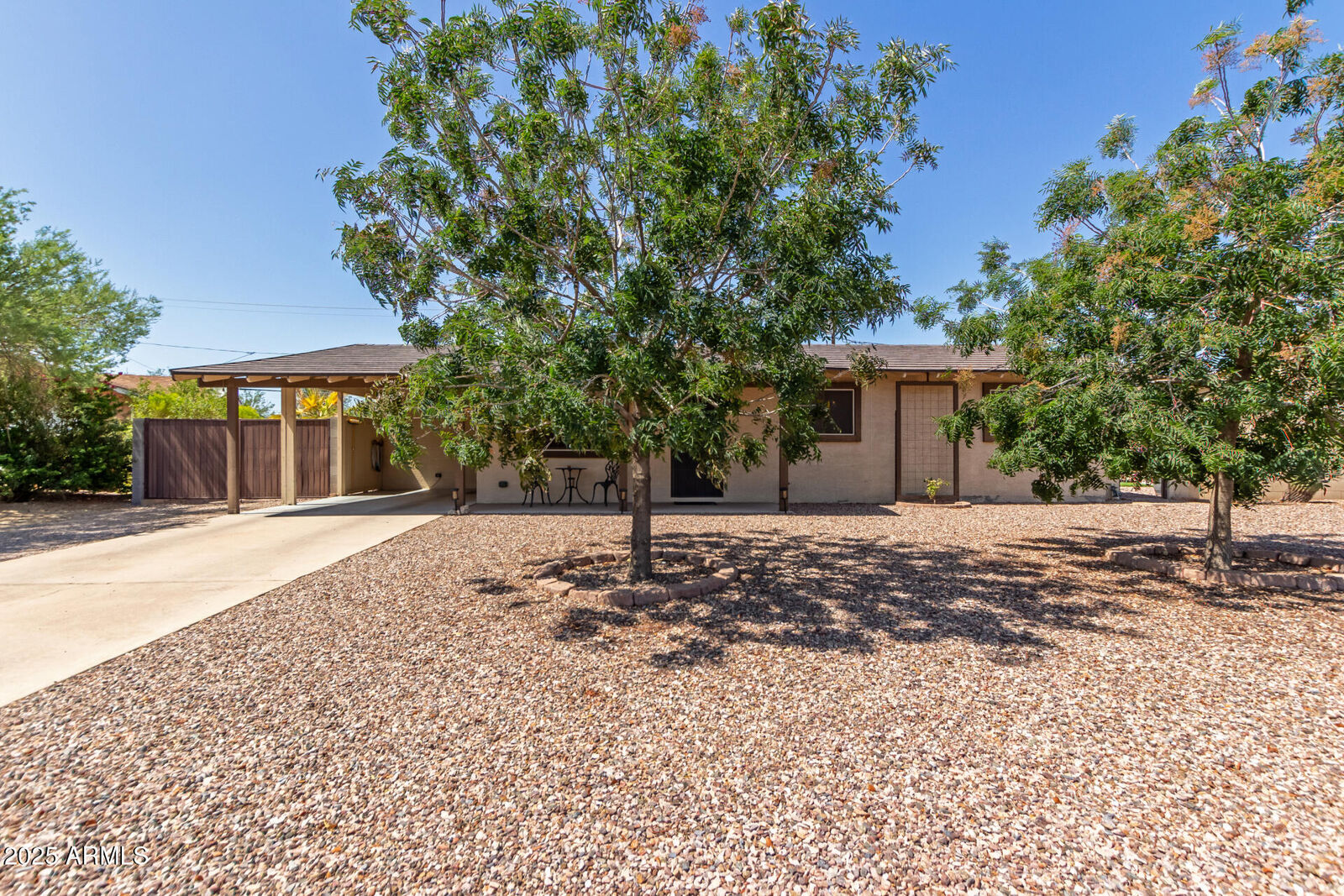 Property Photo: 538 E Estevan Avenue AZ 85119