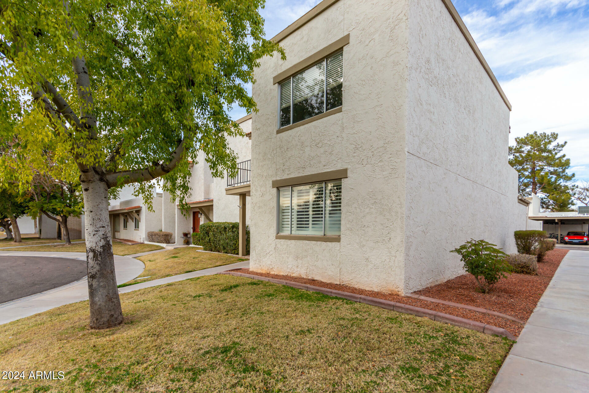 Property Photo: 7820 E Vernon Avenue AZ 85257