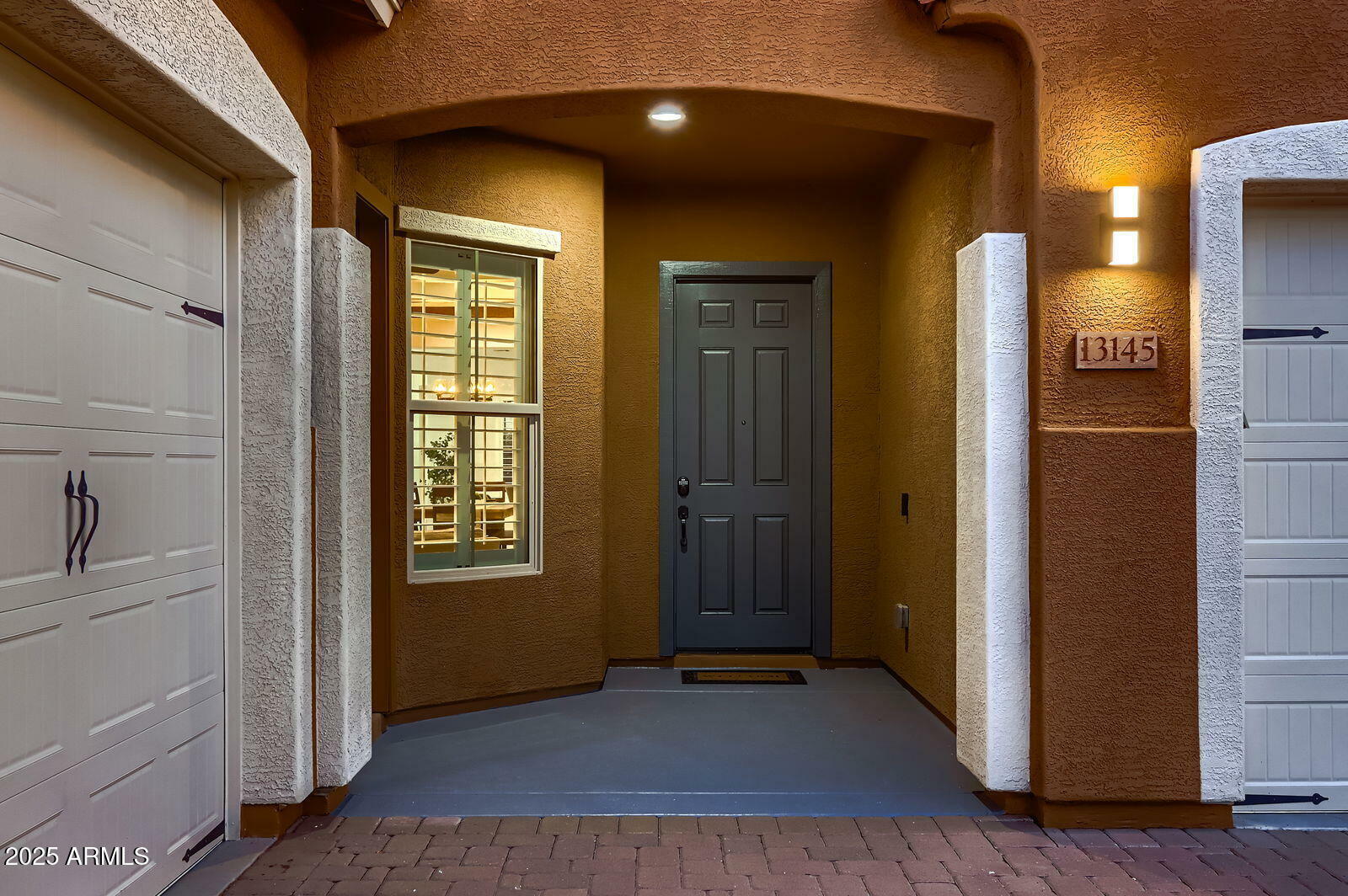 Property Photo: 13145 W Whisper Rock Trail AZ 85383