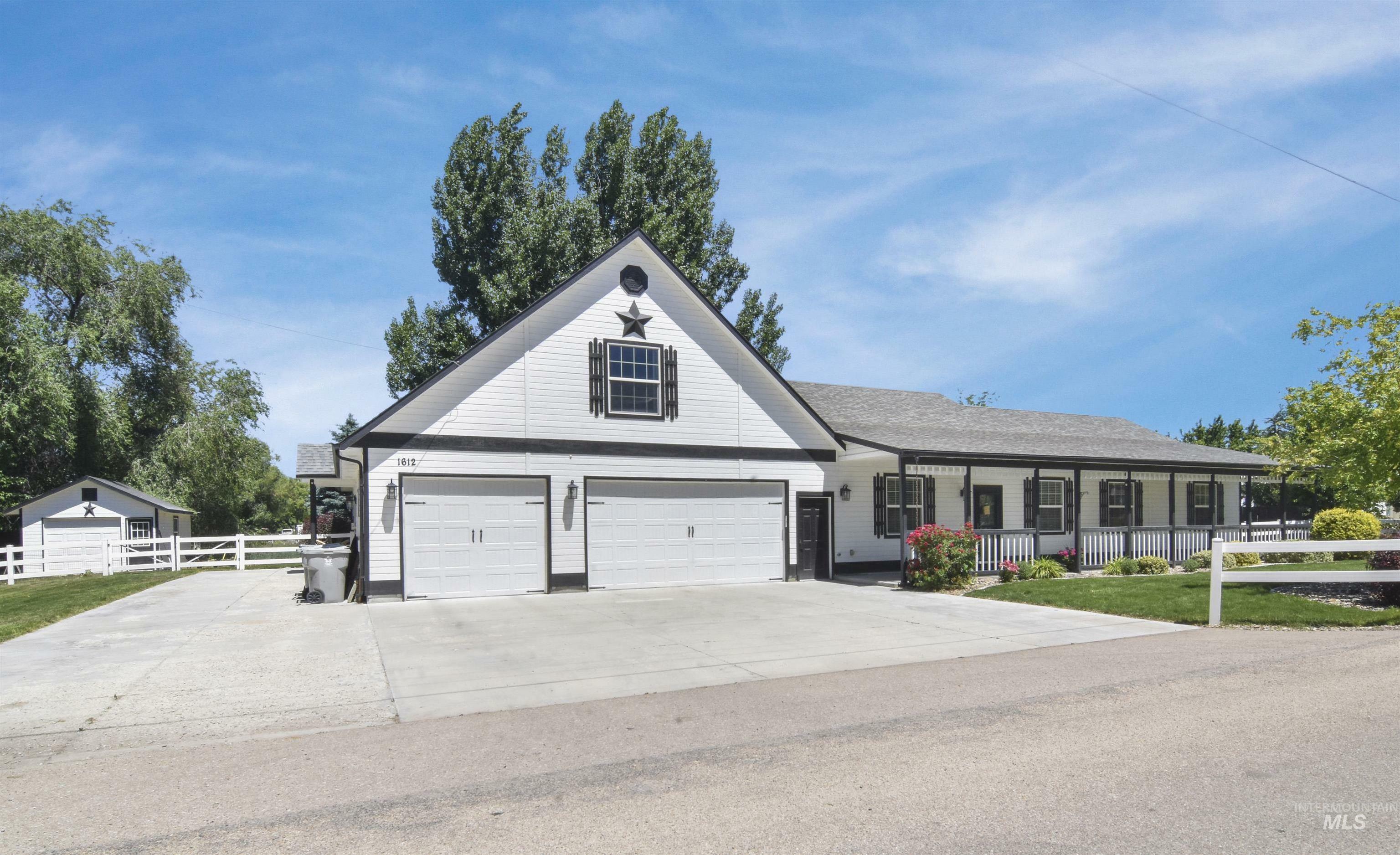 Property Photo: 1612 York Ave ID 83686