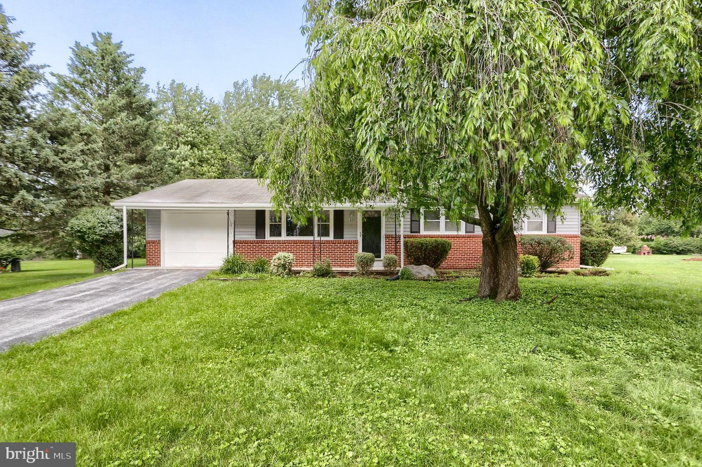 Property Photo: 426 Linden Street PA 17050