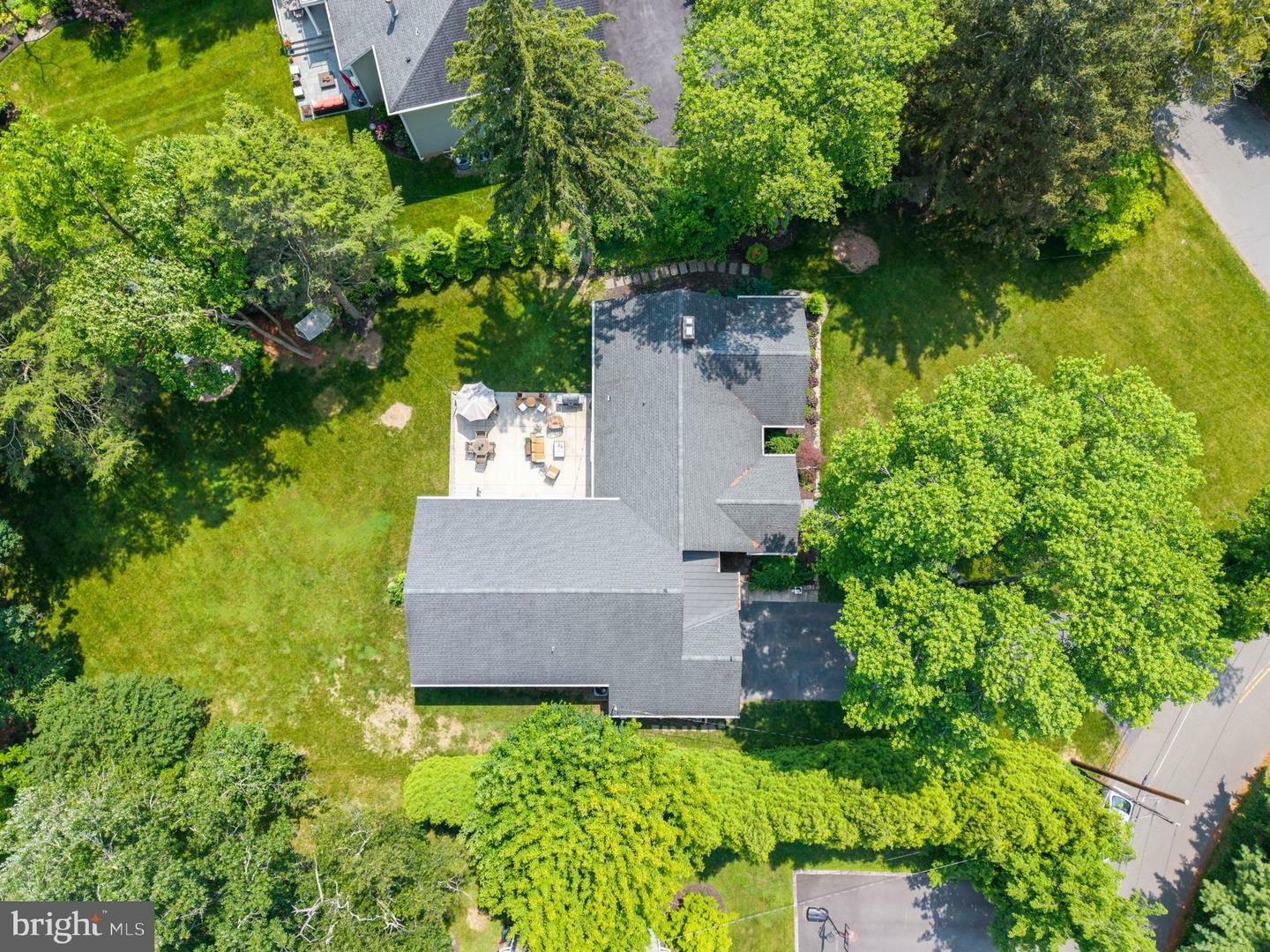 Property Photo: 65 Shady Brook La NJ 08540