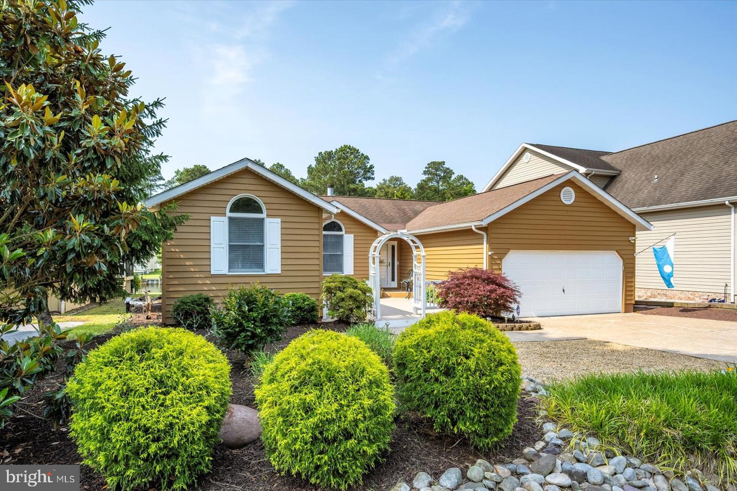 Property Photo: 352 Ocean MD 21811