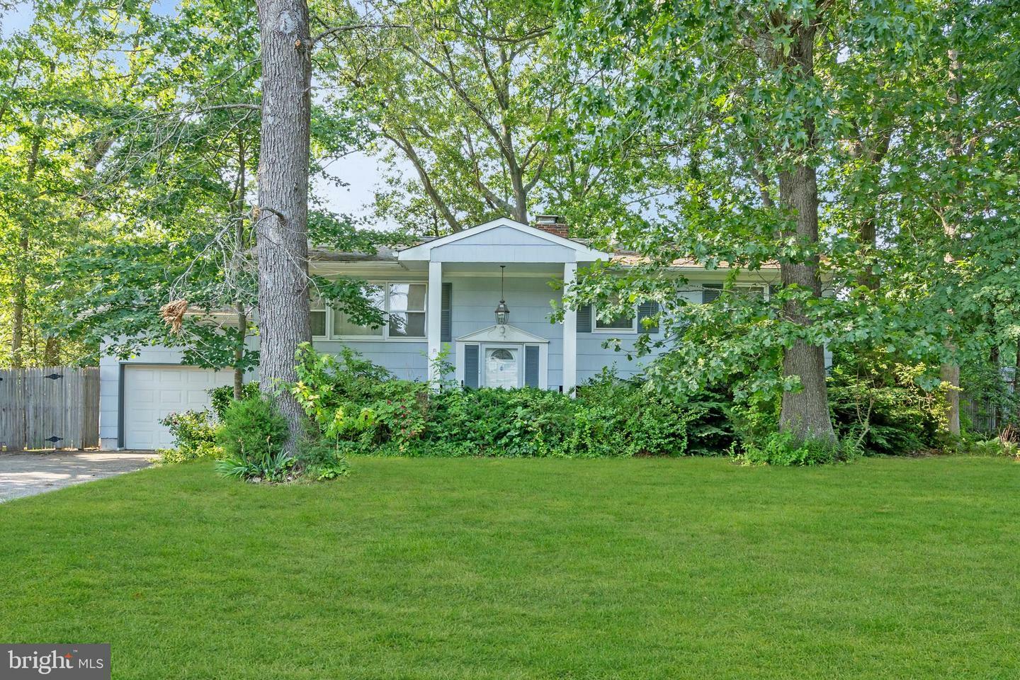 Property Photo: 856 Somerset Drive NJ 08753