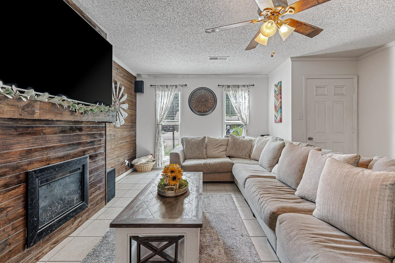 Property Photo: 2 Windfield Cir AR 72472