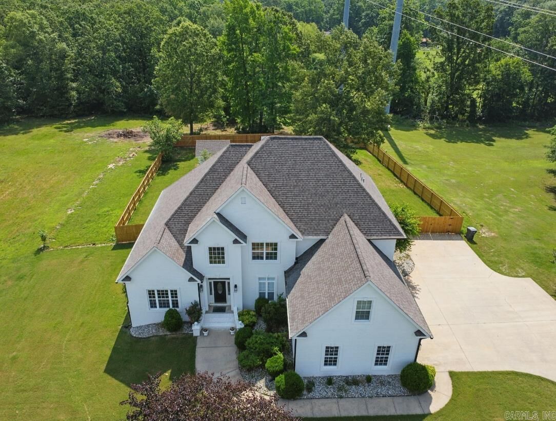 Property Photo: 1518 Brookshire Dr AR 72019