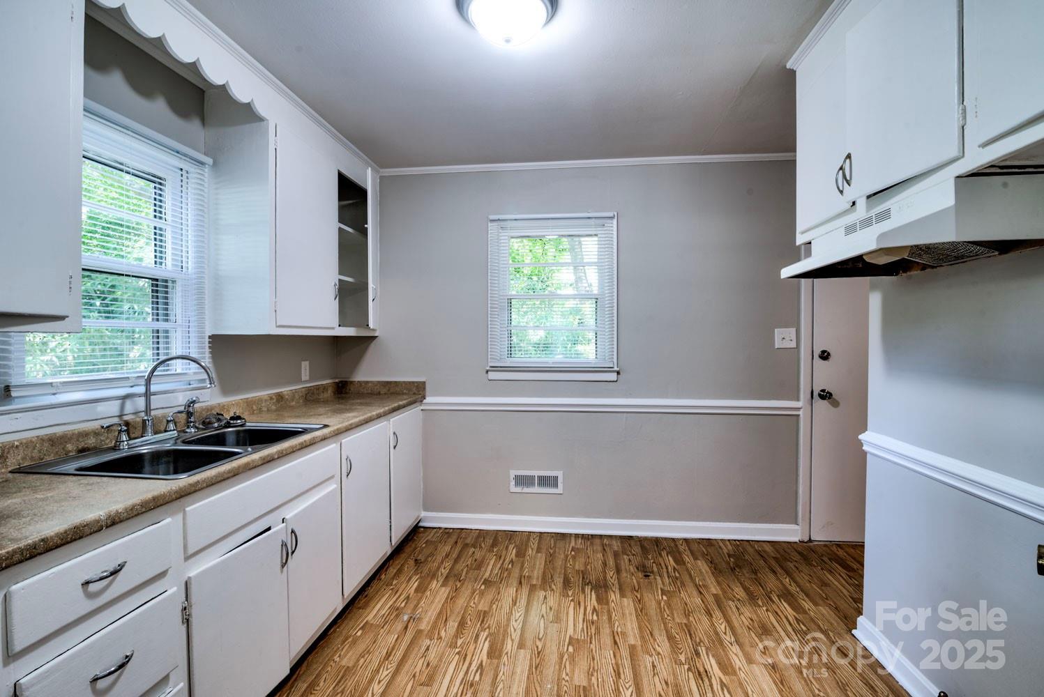 Property Photo:  828 Williams Street  NC 28052 