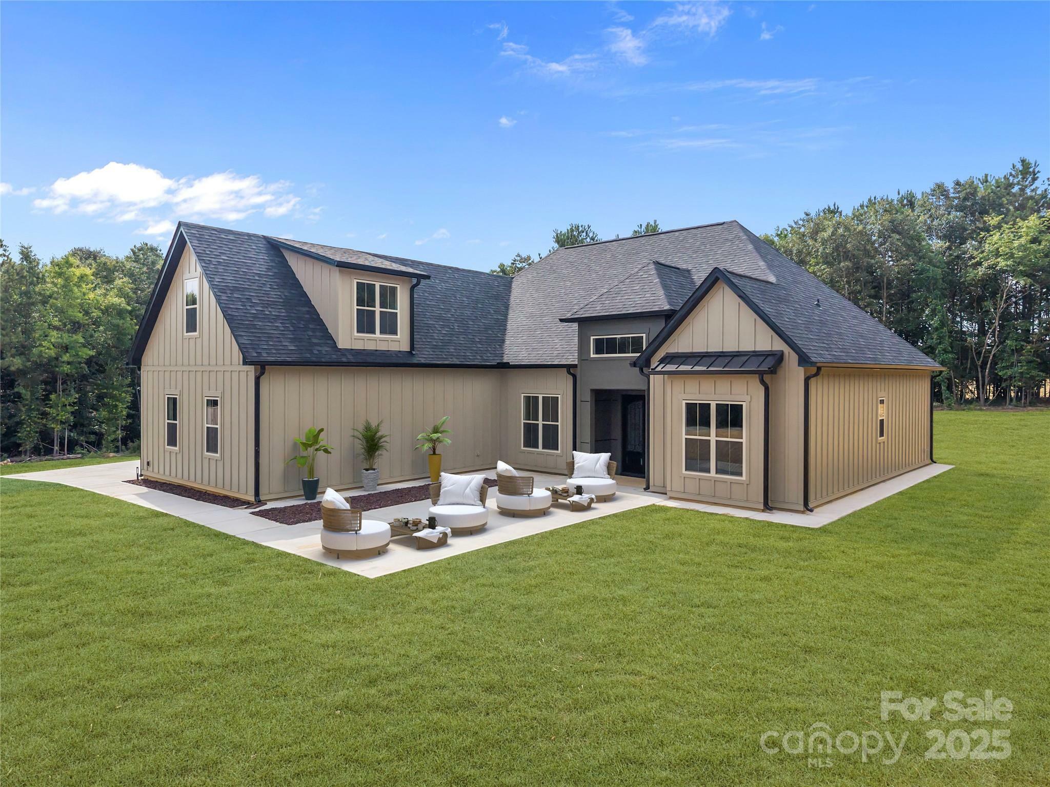 Property Photo: 5507 Nc 218 Highway NC 28133