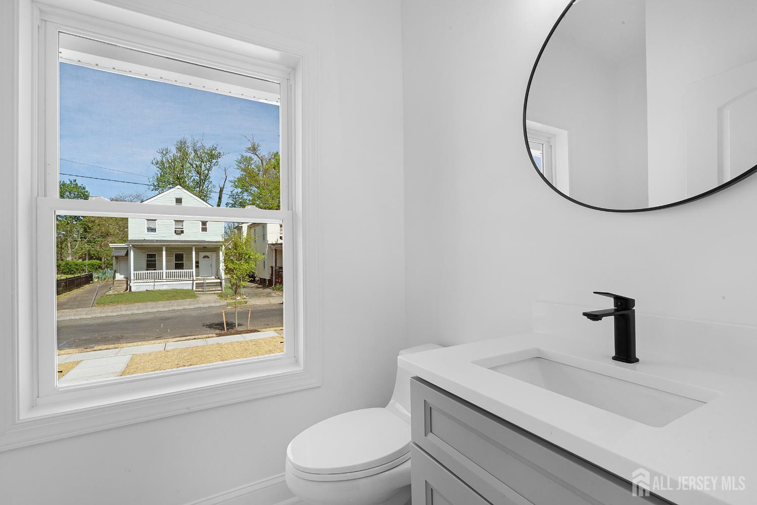 435 W 5th Street W 37  Plainfield NJ 07060 photo