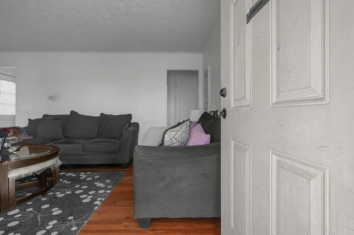 Property Photo:  1265 Duxberry Avenue  OH 43211 